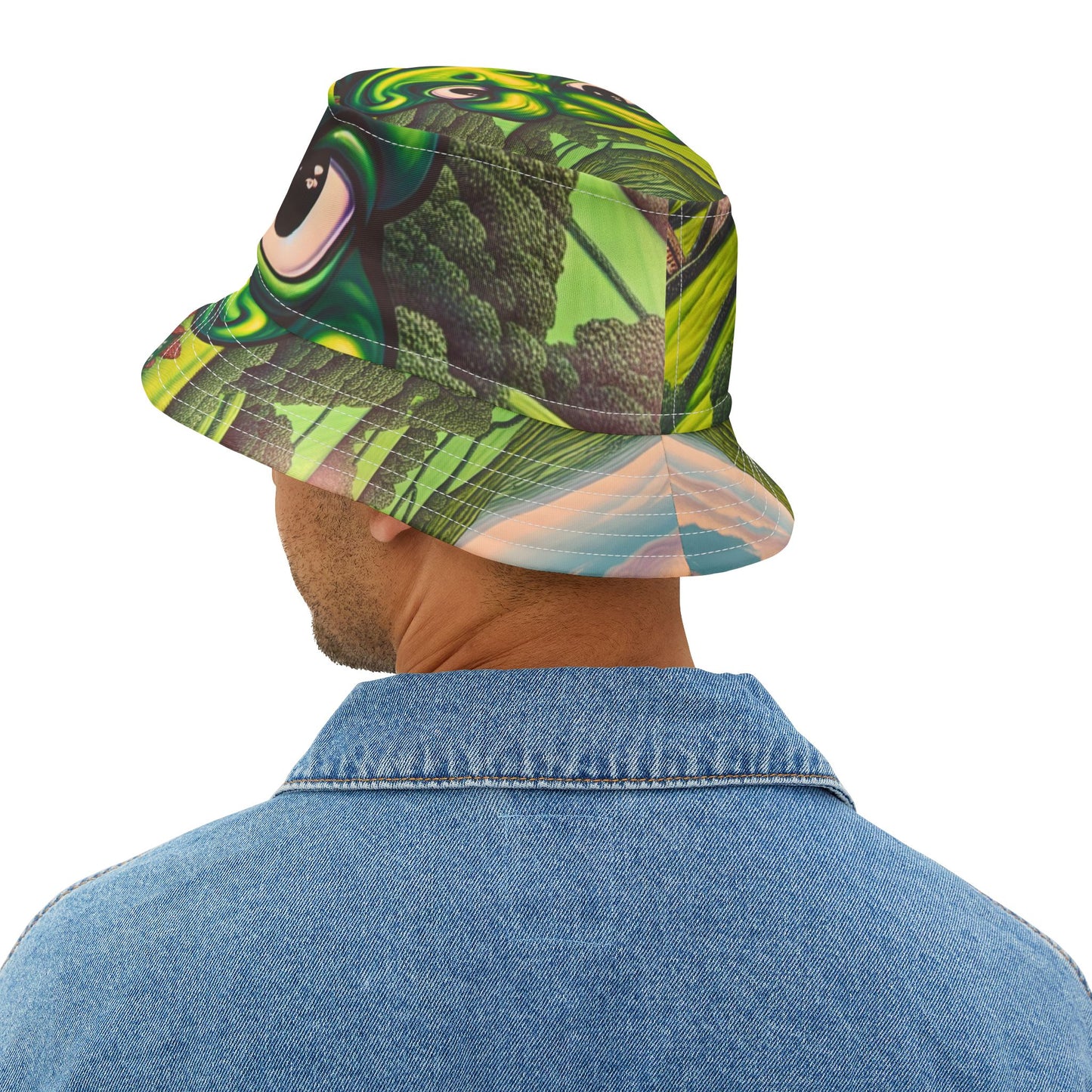 Vibrant Frog Print Bucket Hat for Fun Summer Adventures